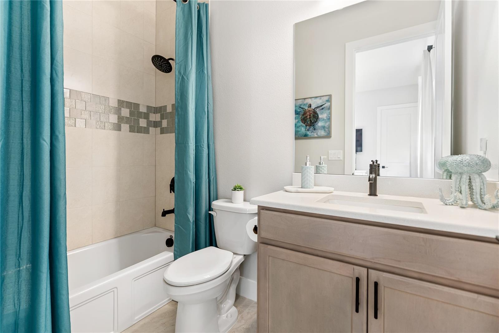 AQUA LAGOON - Residential