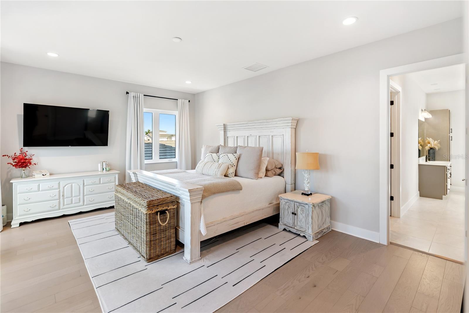 AQUA LAGOON - Residential