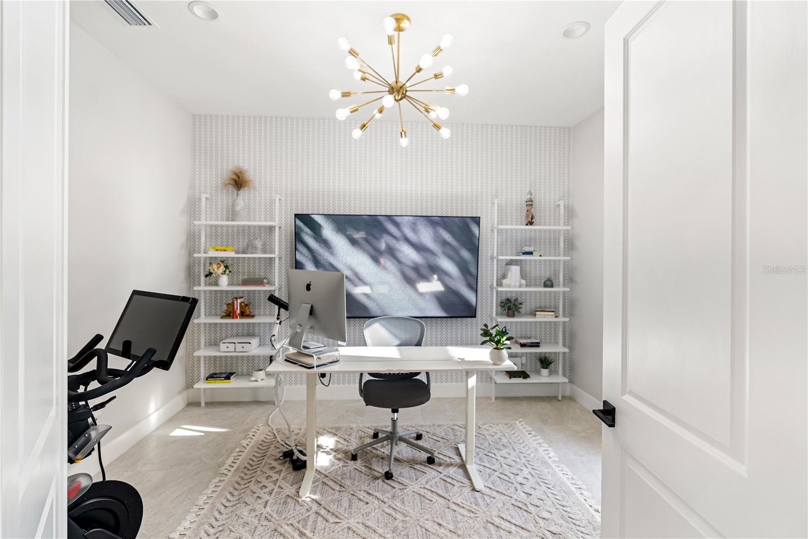 AQUA LAGOON - Residential