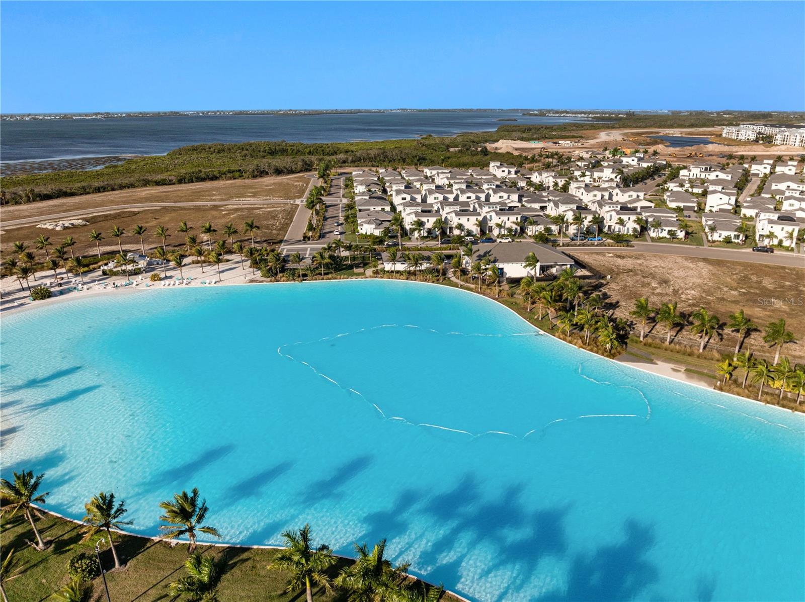 AQUA LAGOON - Residential