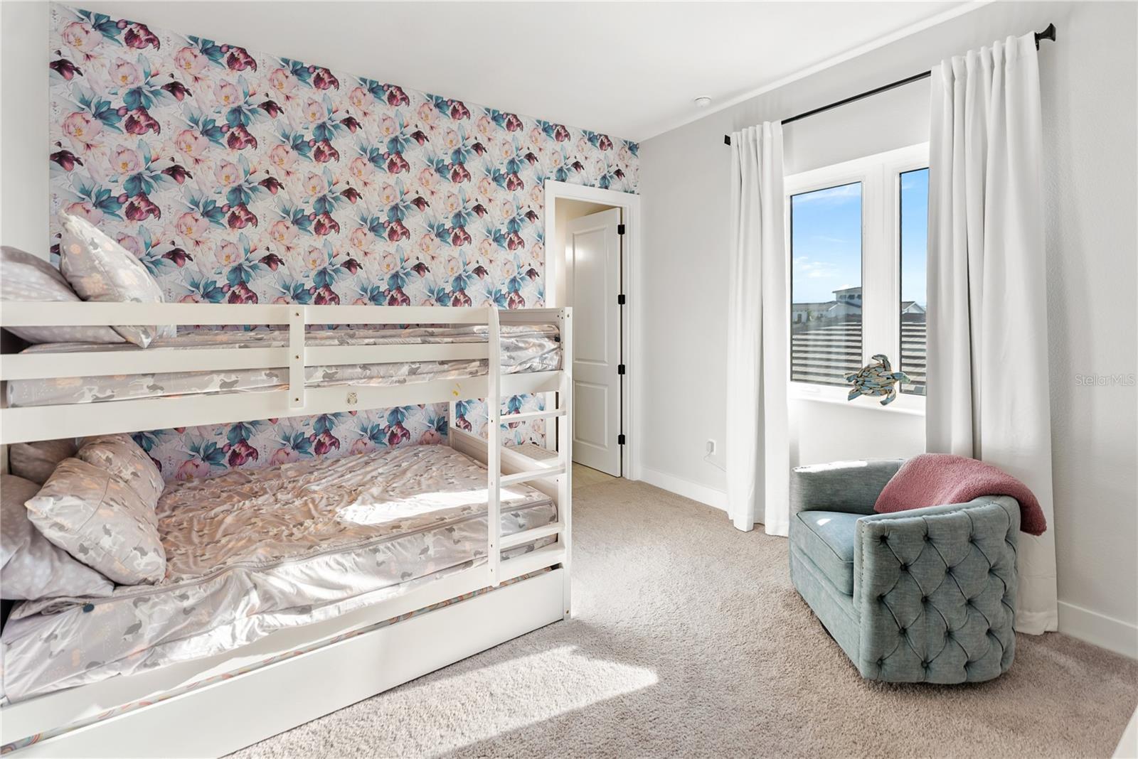 AQUA LAGOON - Residential