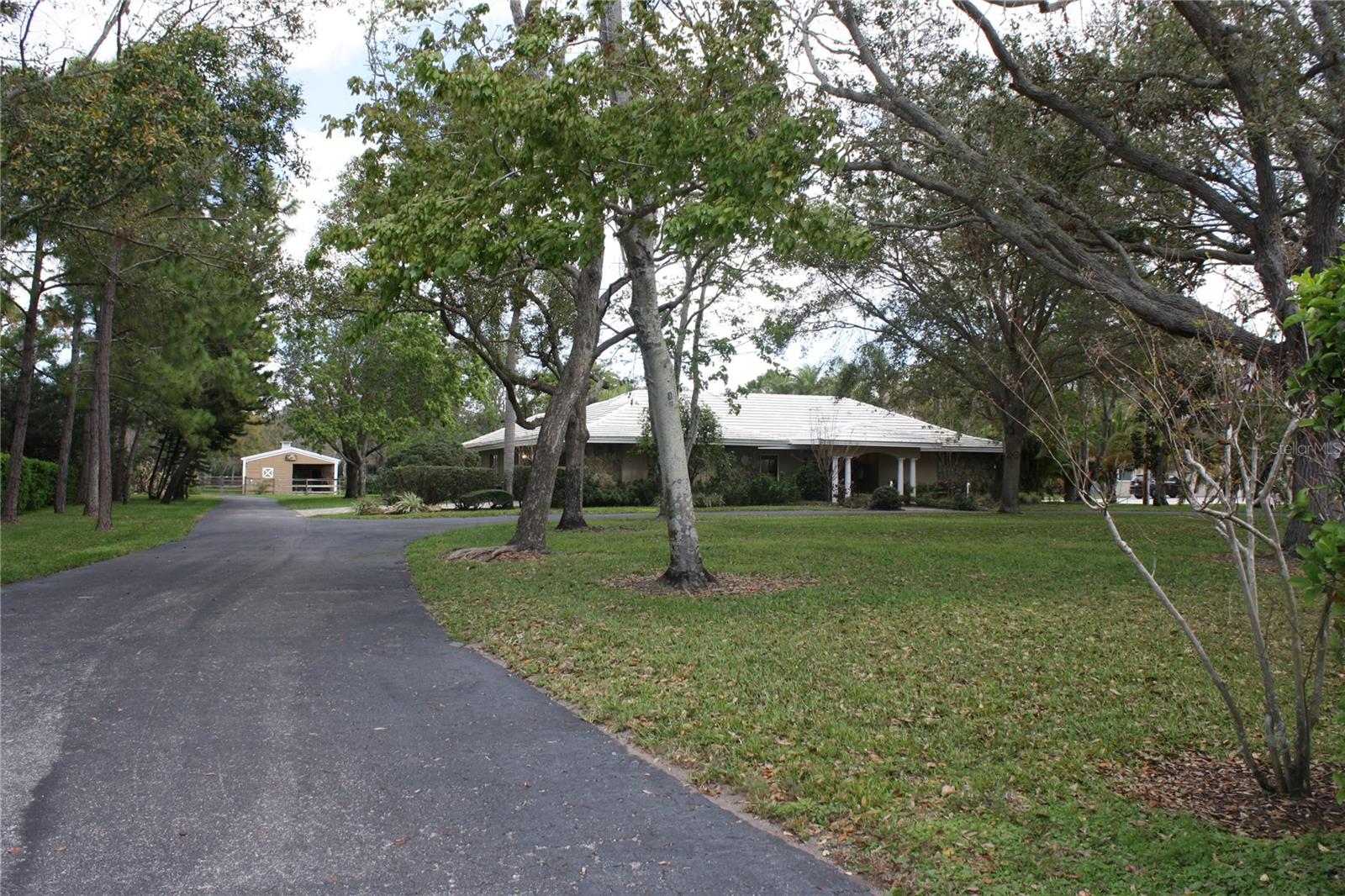 PINELLAS GROVES - Residential Lease