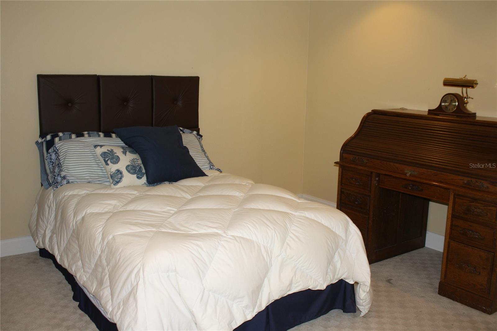 PINELLAS GROVES - Residential Lease