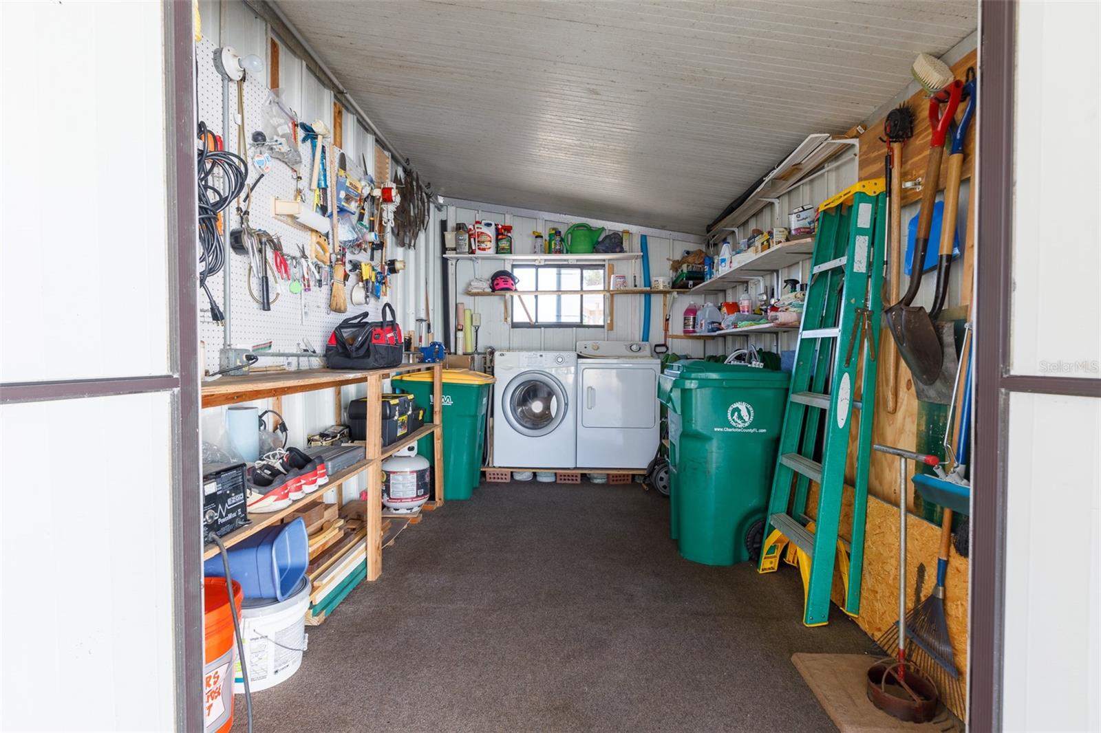 MAPLE LEAF ESTATES - Residential