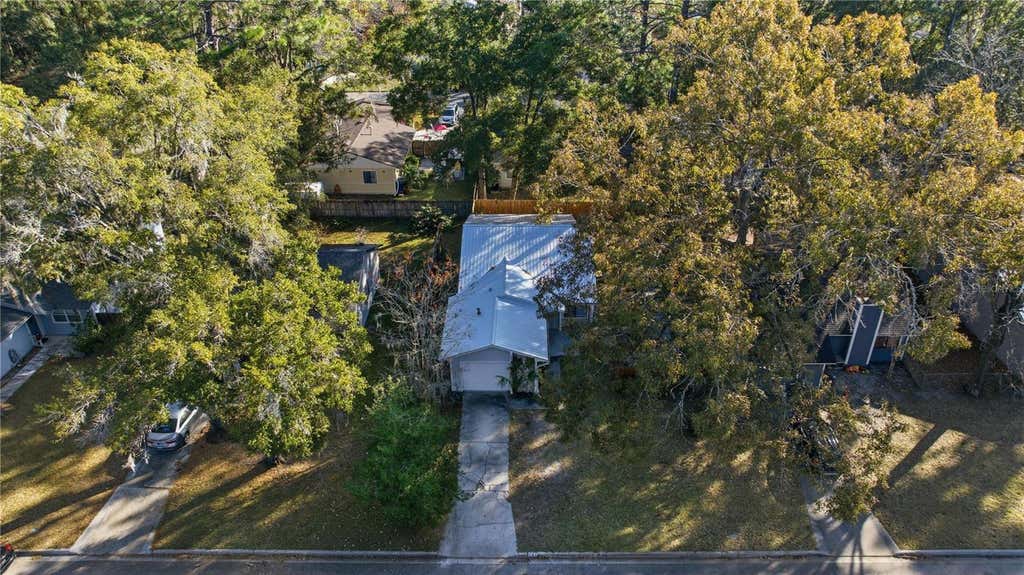 Photo of 1939 SW 73rd Terrace, Gainesville, FL 32607 (MLS # OM730207)