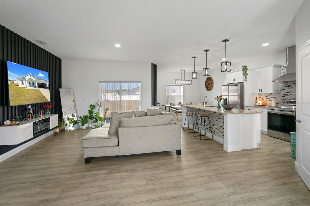 Photo of 817 Desmoines Place, Kissimmee, FL 34759 (MLS # S5135973)