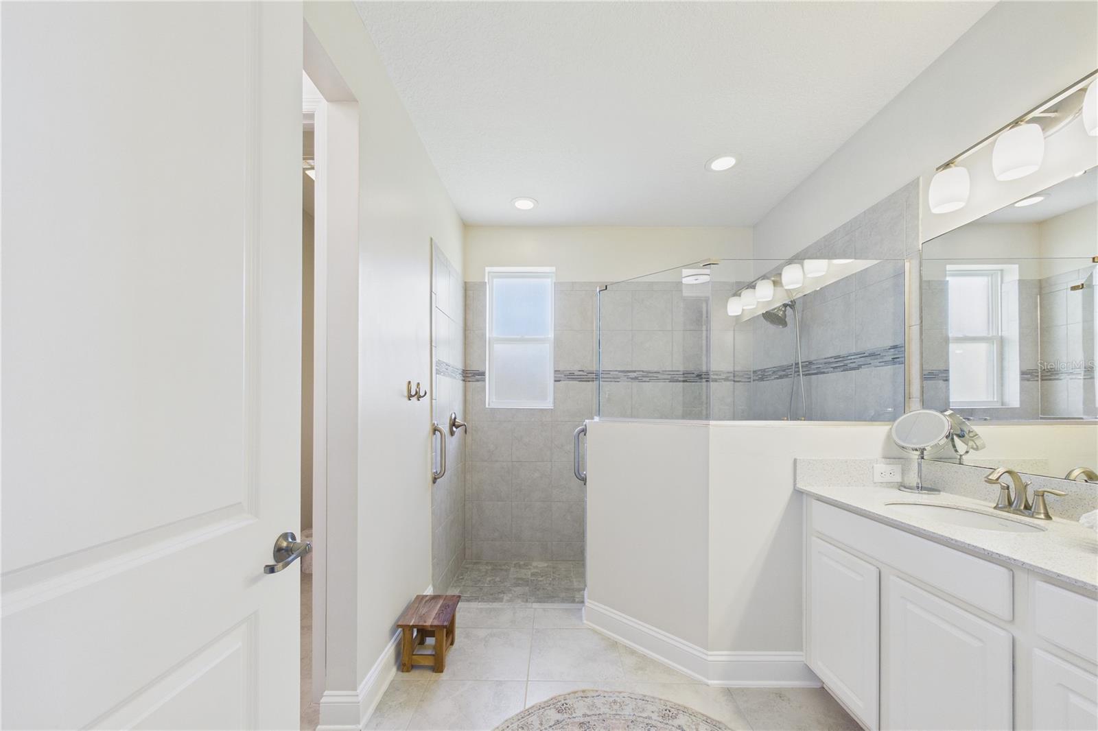 BEACON LAKE PH 1 - Residential