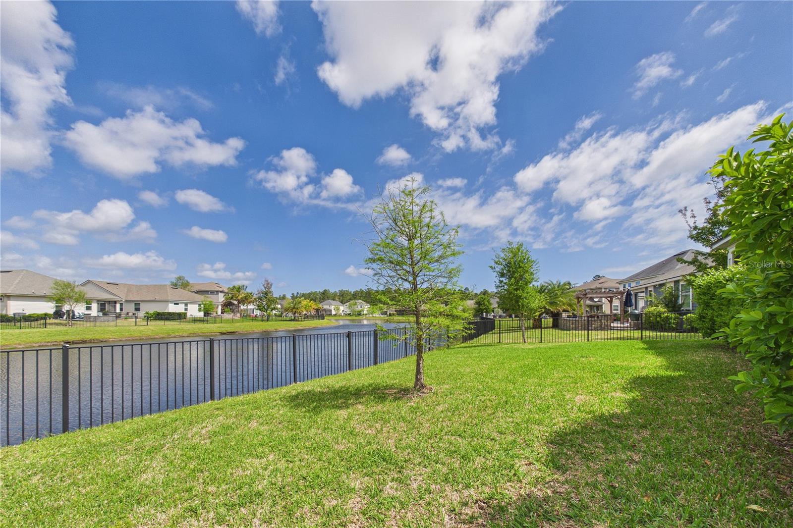 BEACON LAKE PH 1 - Residential