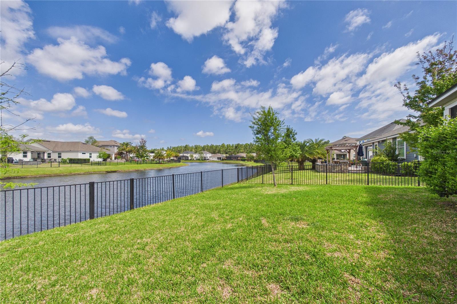 BEACON LAKE PH 1 - Residential