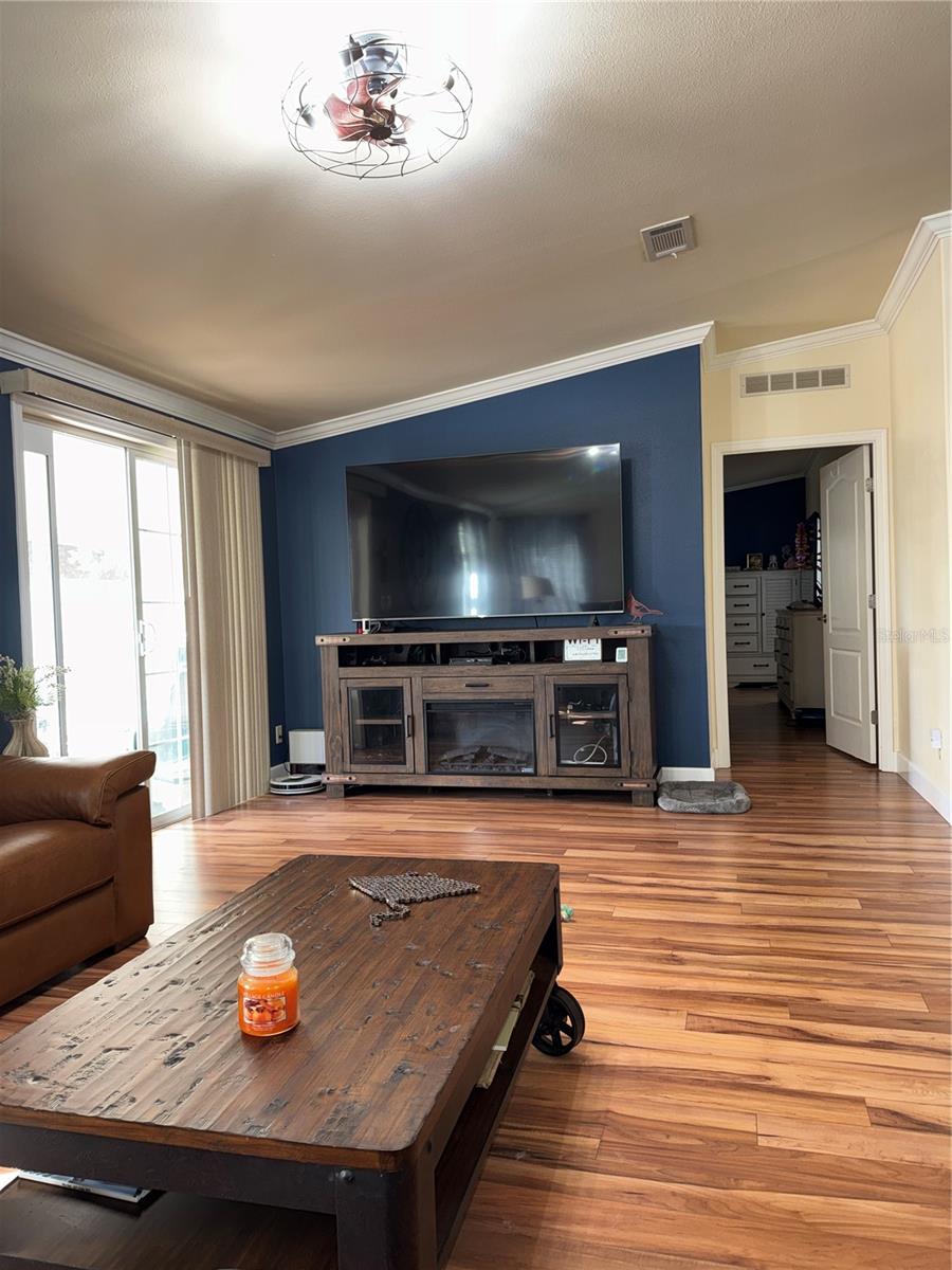 LAKE COMO CLUB RESIDENTIAL COOP - Residential