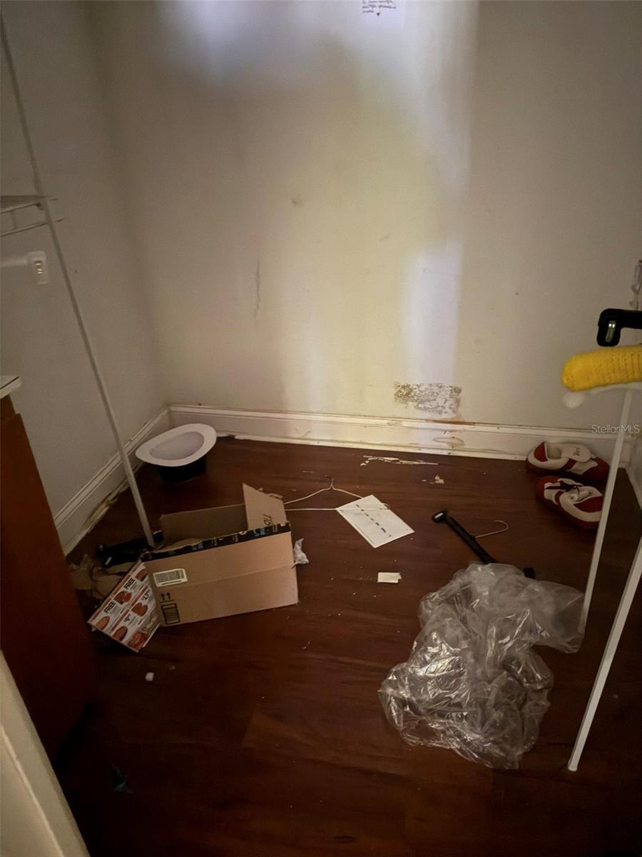 CRESCENT LAKES PH 3 - Residential