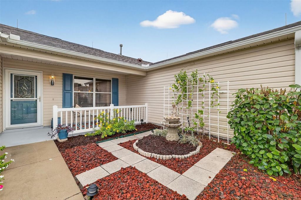 Photo of 7963 SE 174th Belhaven Loop, The Villages, FL 32162 (MLS # G5100396)