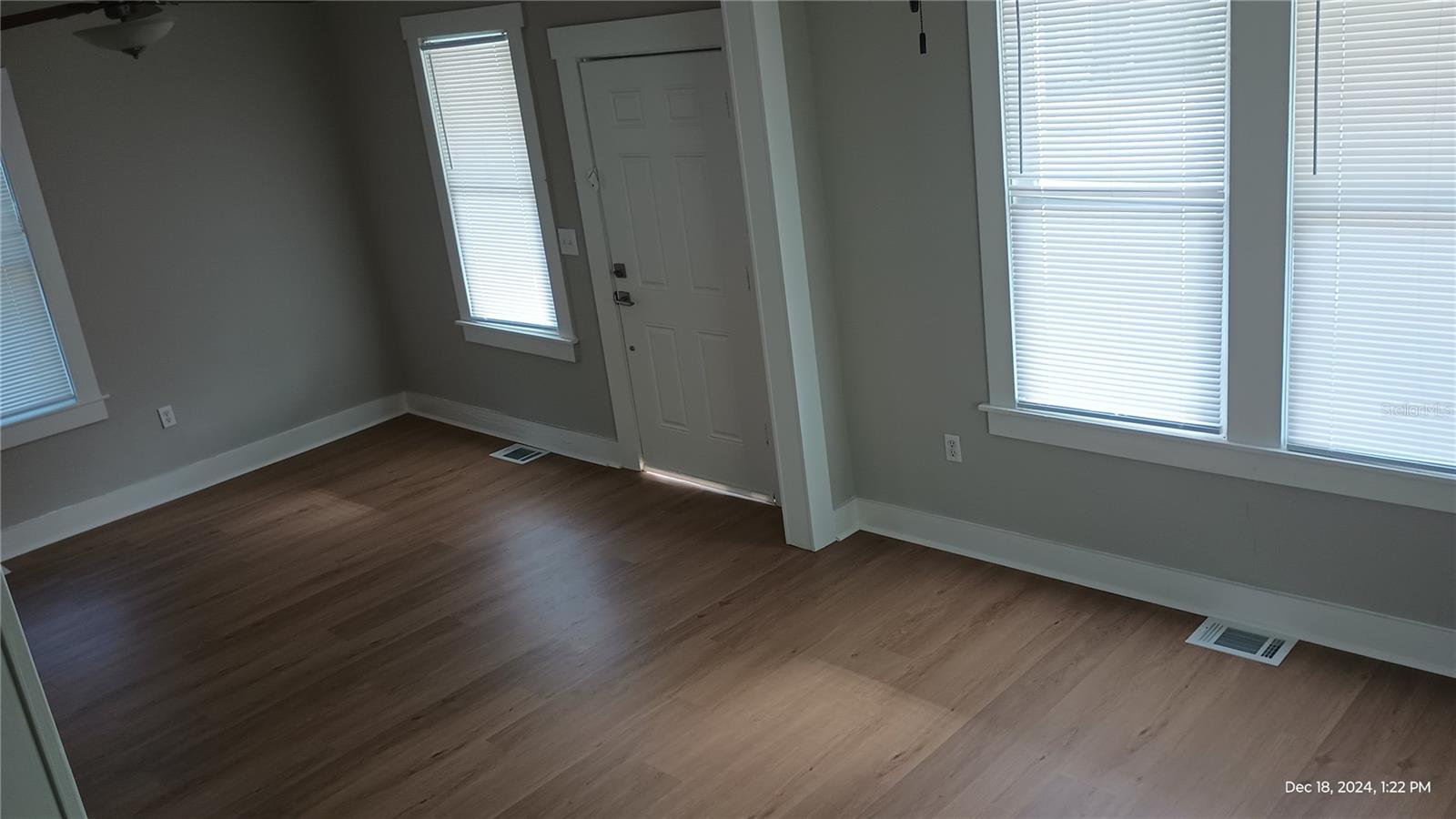 OSTEENS BLK 120 S RR DELAND - Residential Lease