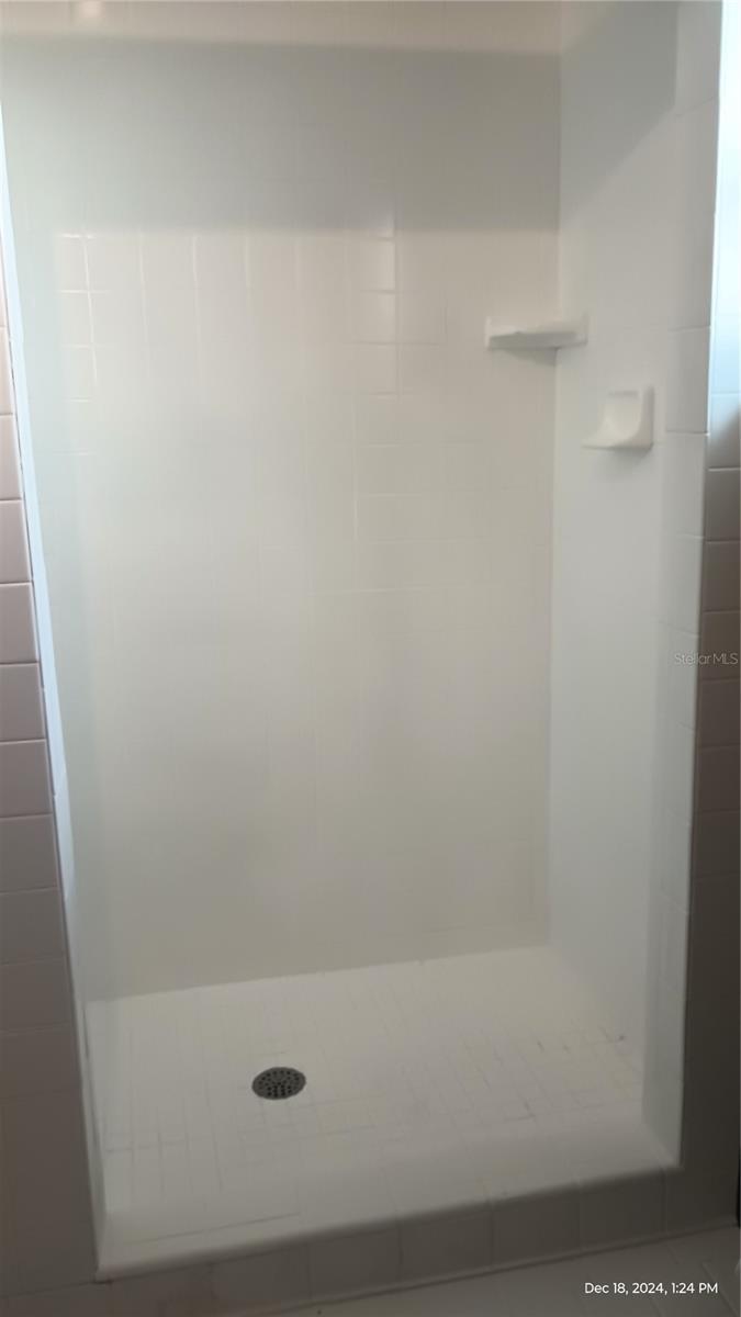 OSTEENS BLK 120 S RR DELAND - Residential Lease