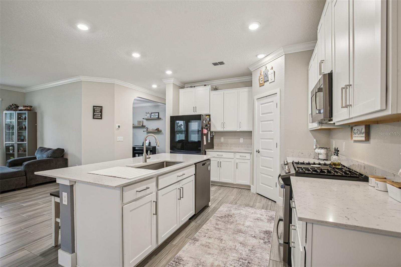 MITCHELL 54 WEST PH 2 - Residential