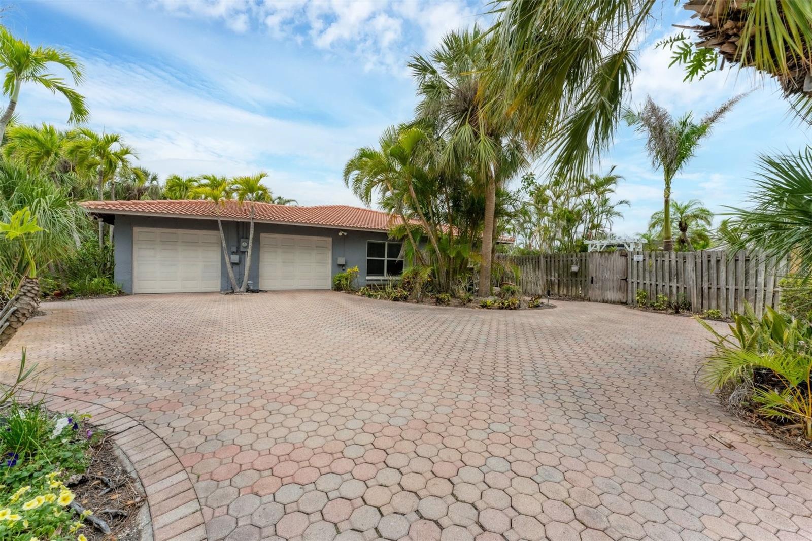 501 SLOOP LANE