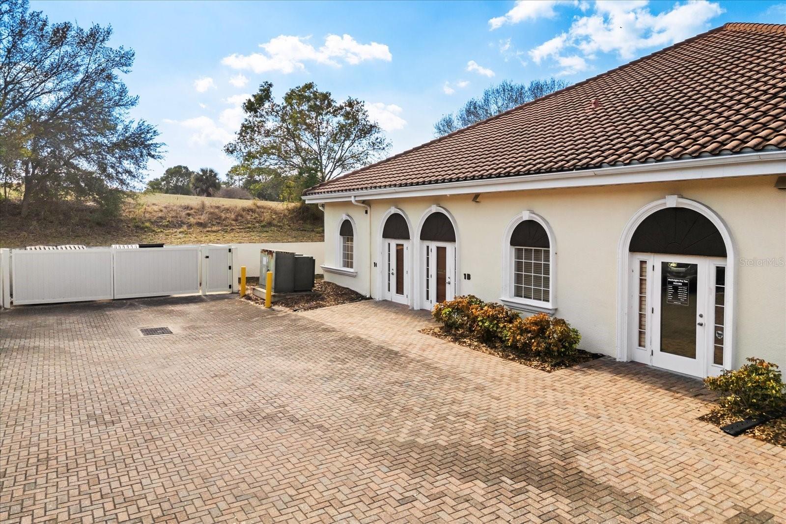 PARK CENTER/METROWEST CONDO - Commercial Sale