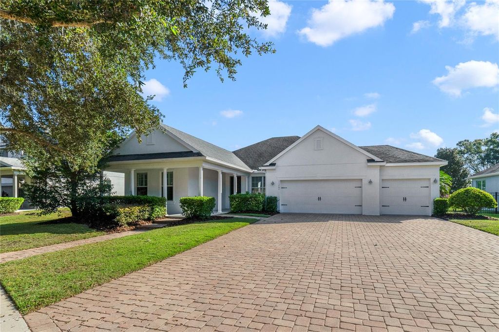 Photo of 11701 Verrazano Drive, Orlando, FL 32836 (MLS # O6371678)