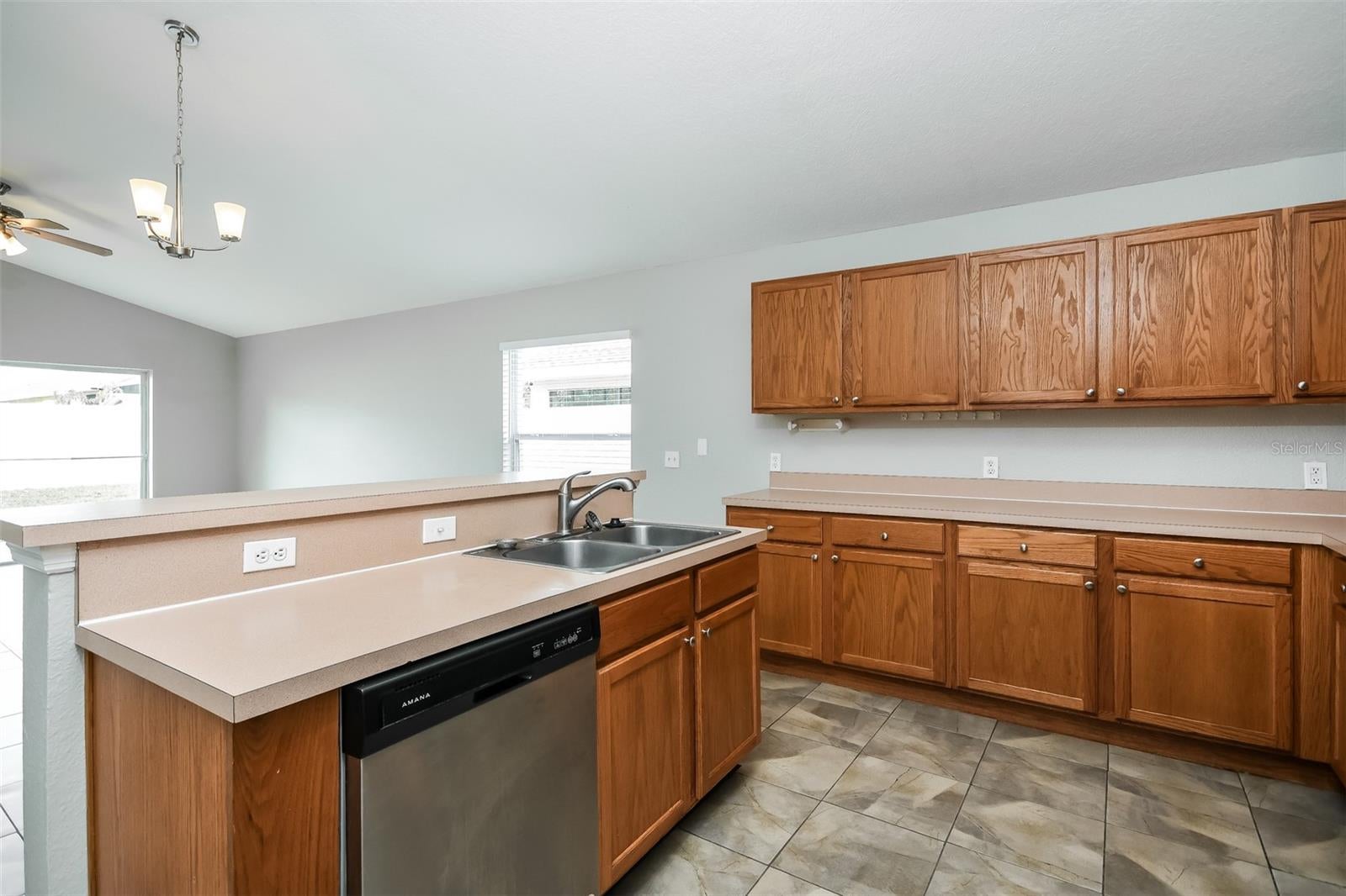 305 WEATHERBY PLACE