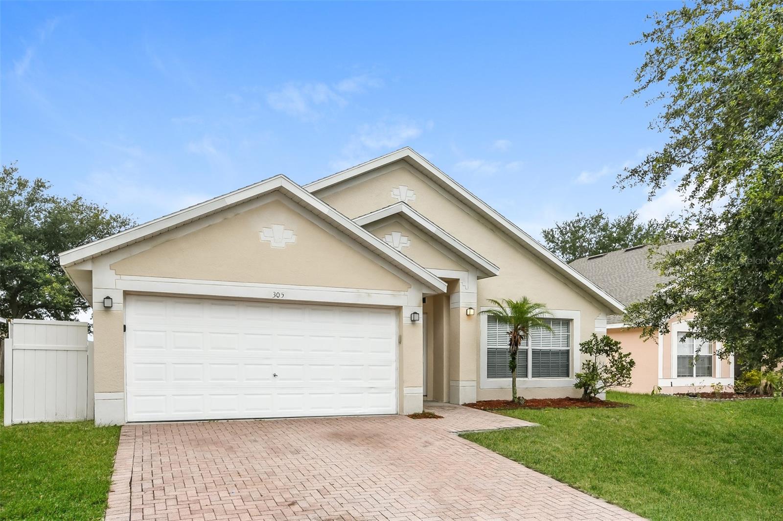 305 WEATHERBY PLACE
