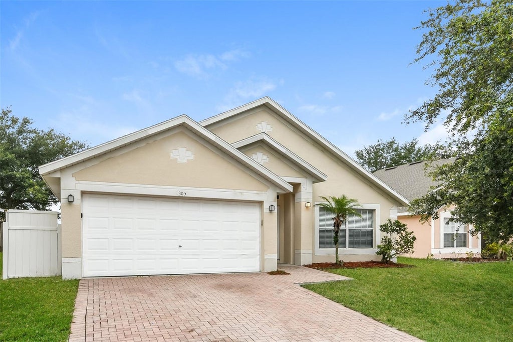 Photo of 305 Weatherby Place, Haines City, FL 33844 (MLS # C7531808)