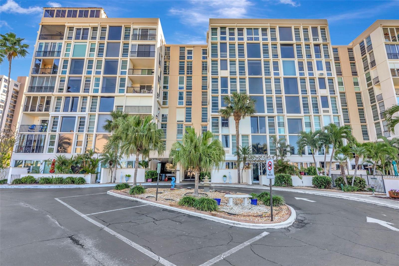 BAY ISLAND GROUP 1 - Residential