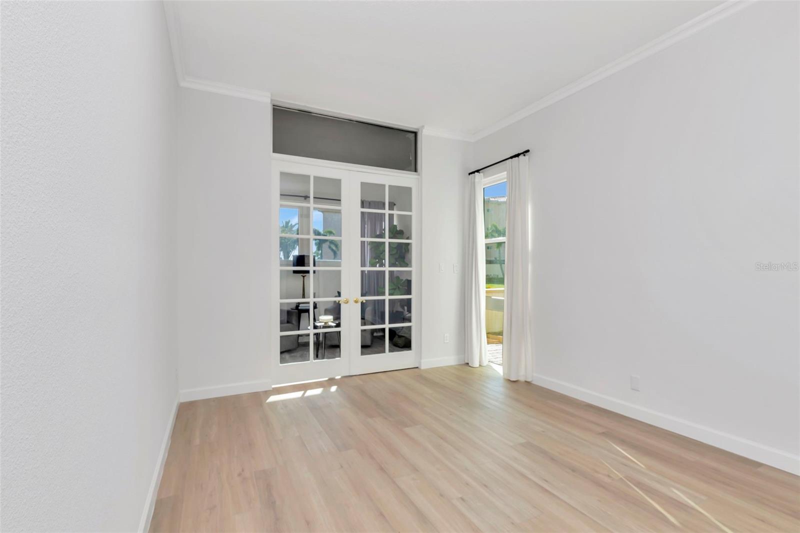 BAY ISLAND GROUP 1 - Residential