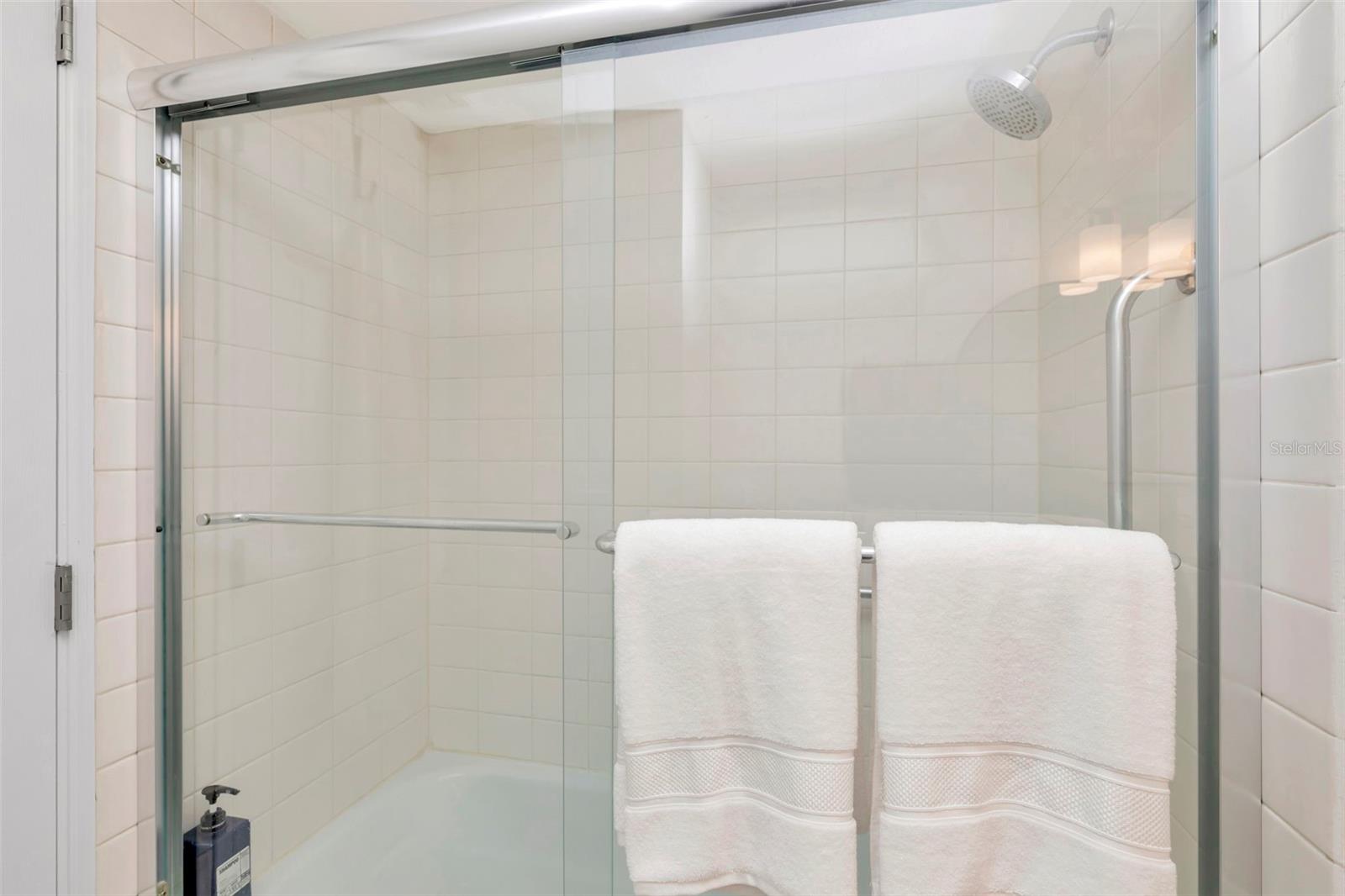 BAY ISLAND GROUP 1 - Residential