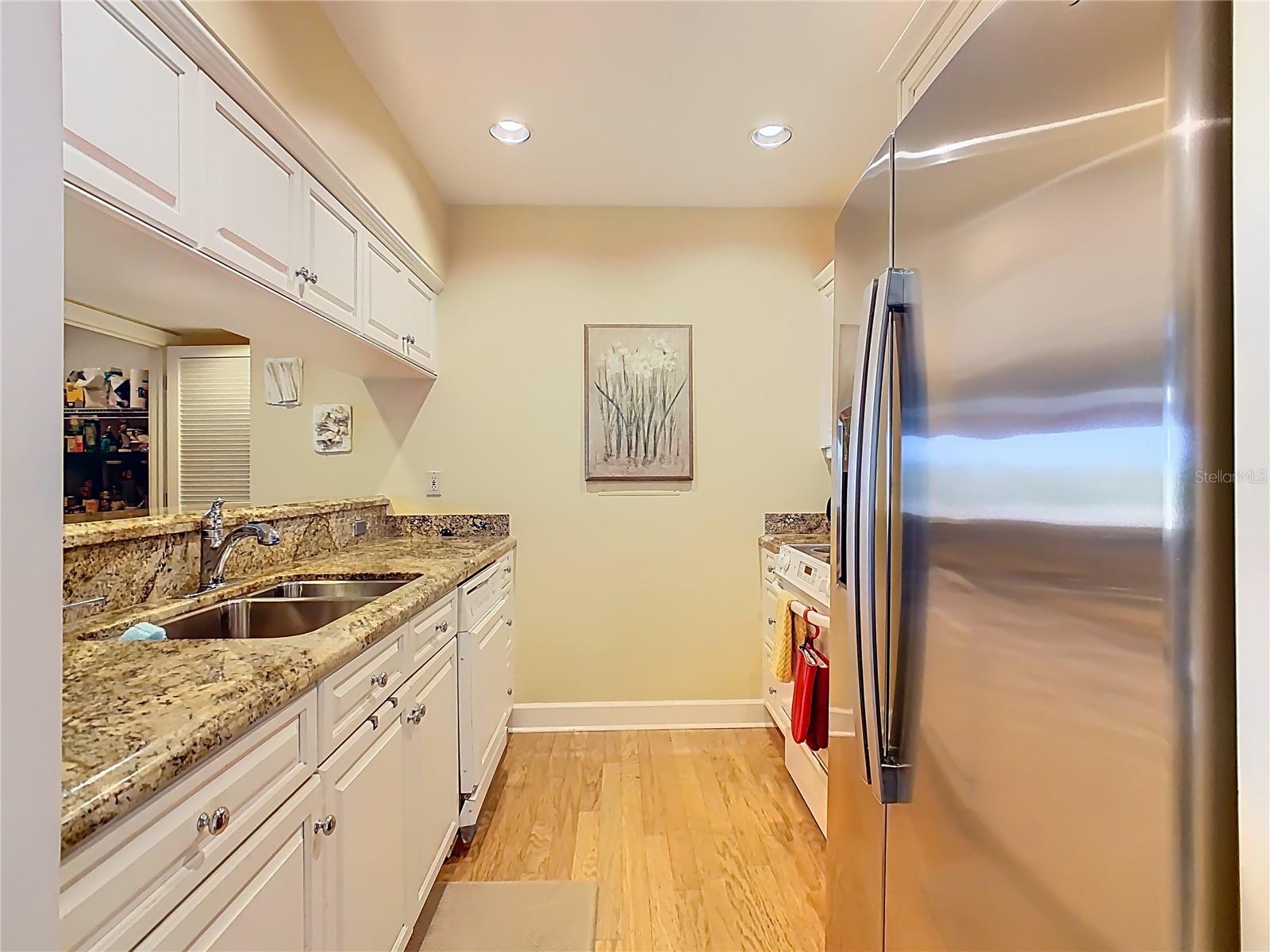 621 OLDE CAMELOT CIRCLE 3210-1