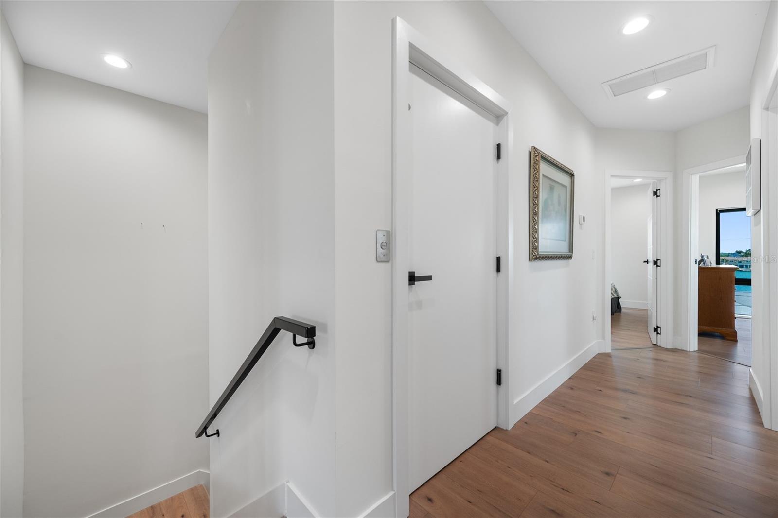 2200 BAY BLVD IRB CONDO - Residential