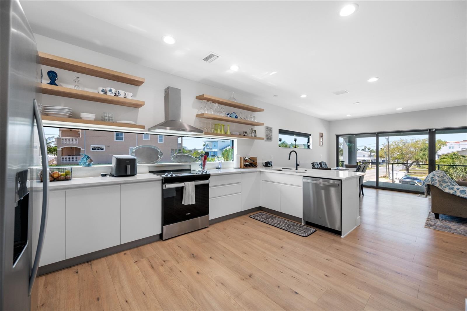 2200 BAY BLVD IRB CONDO - Residential