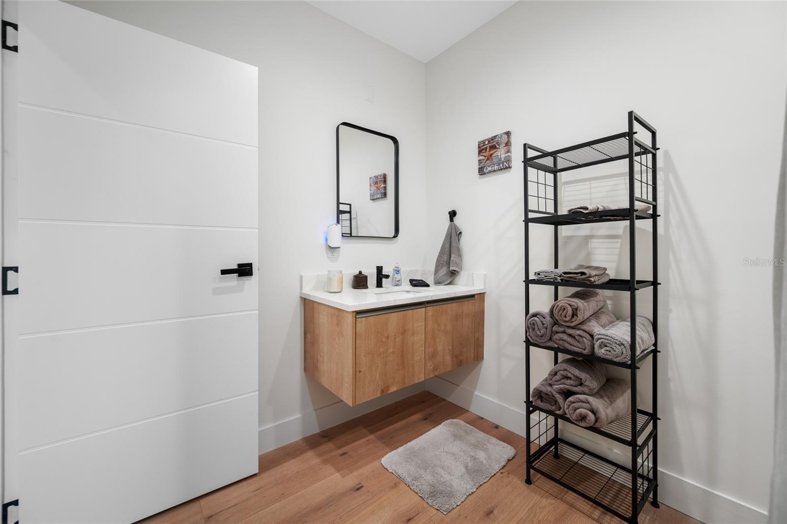 2200 BAY BLVD IRB CONDO - Residential