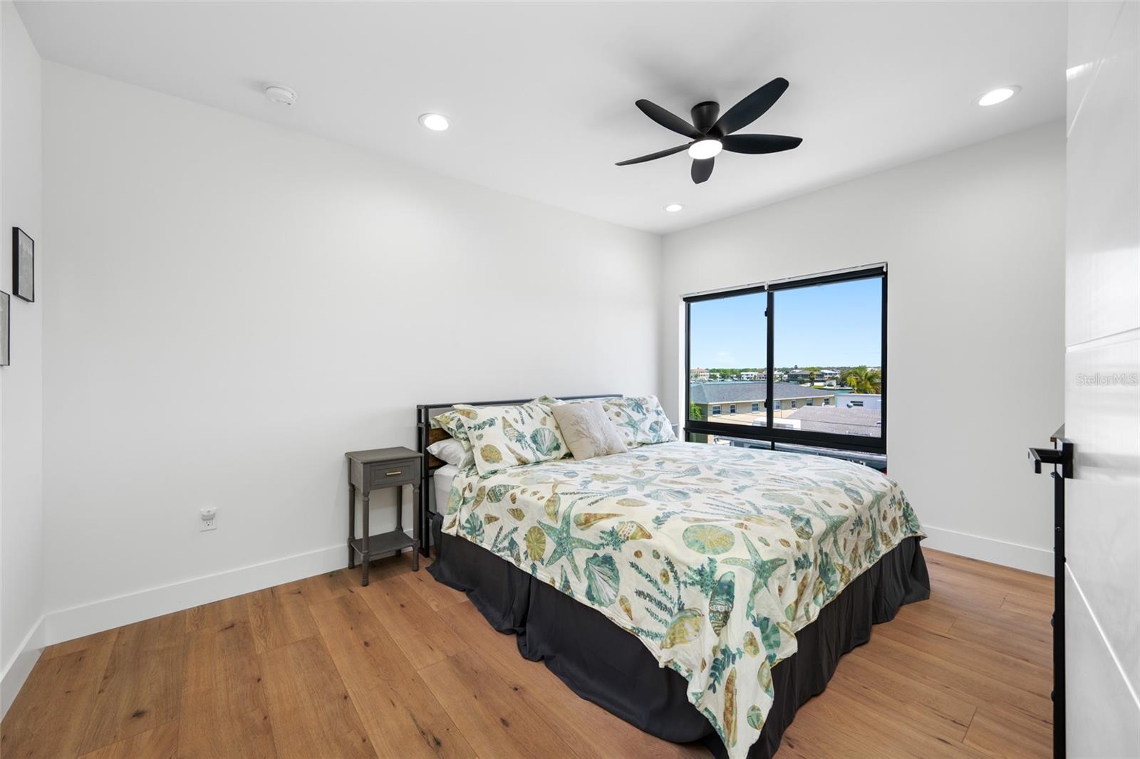 2200 BAY BLVD IRB CONDO - Residential