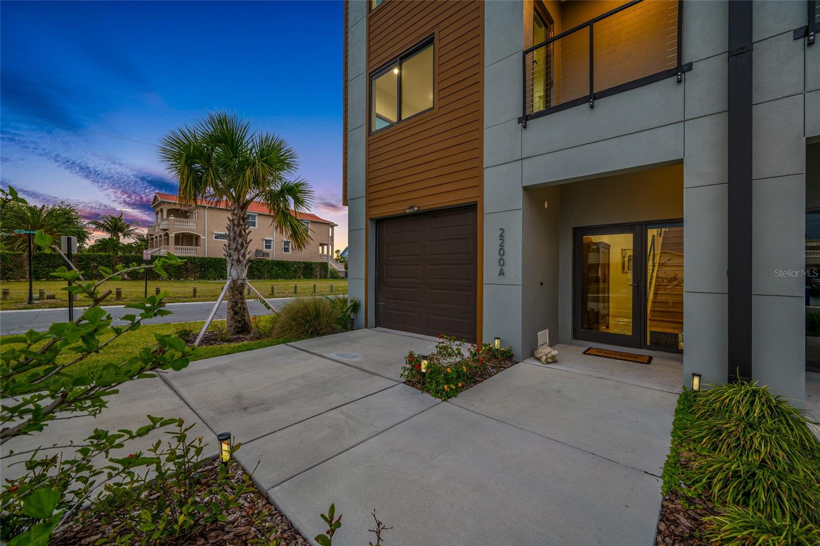 2200 BAY BLVD IRB CONDO - Residential