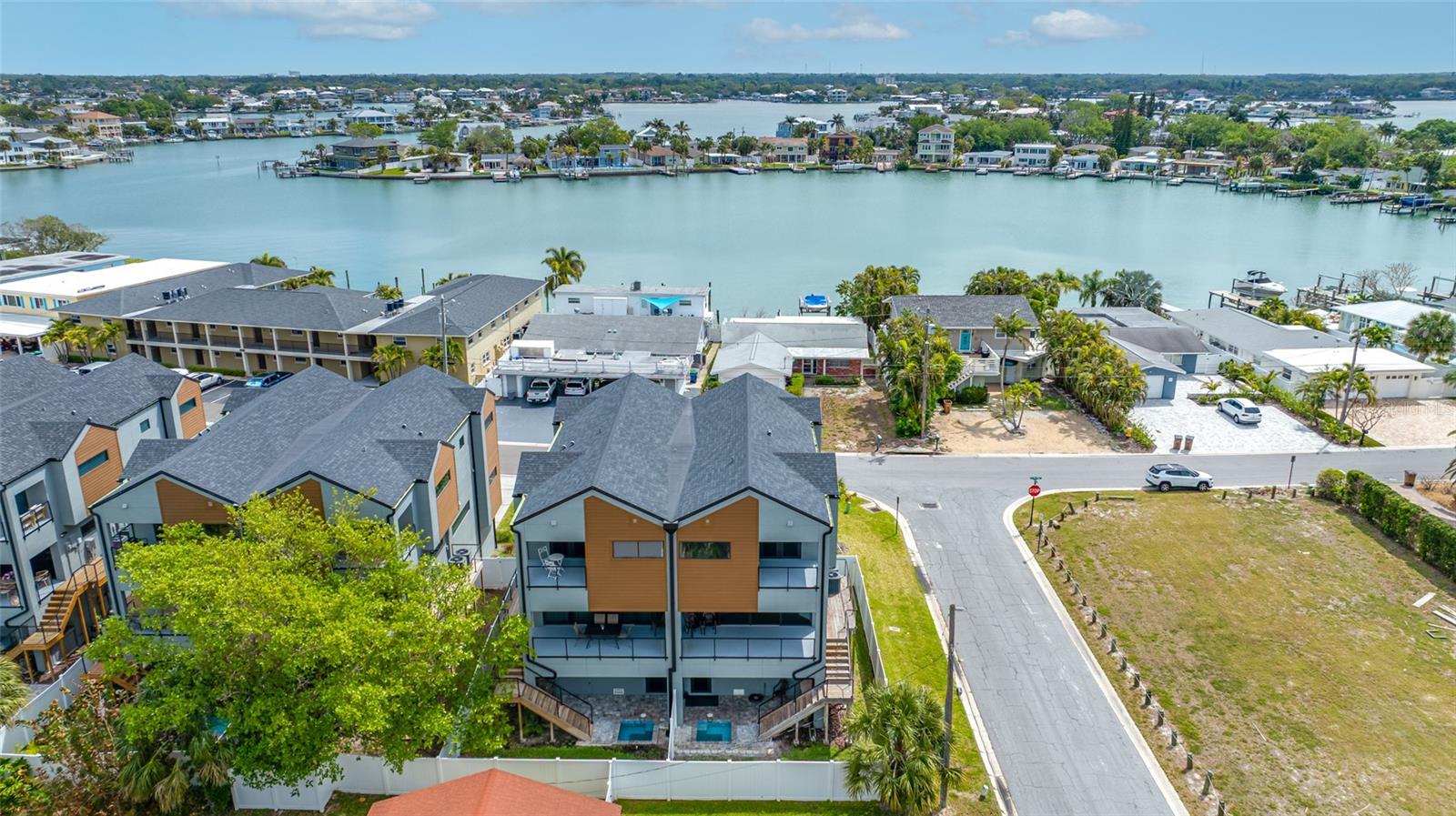 2200 BAY BLVD IRB CONDO - Residential