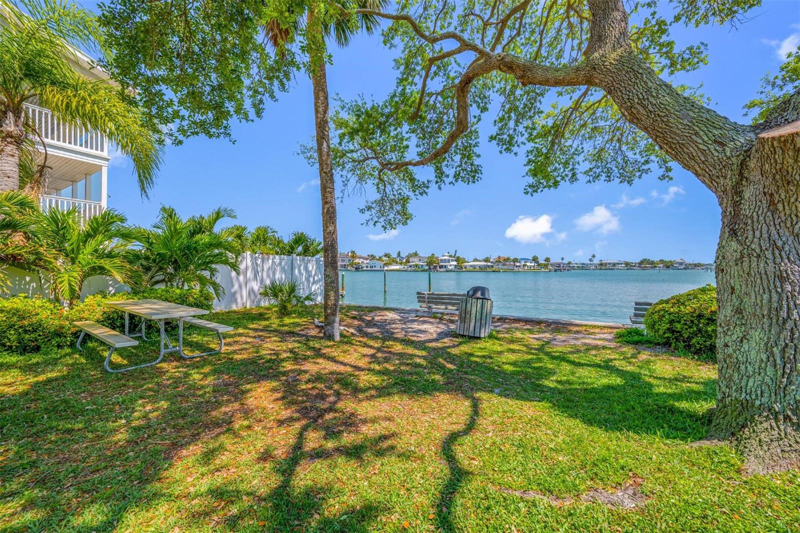 2200 BAY BLVD IRB CONDO - Residential