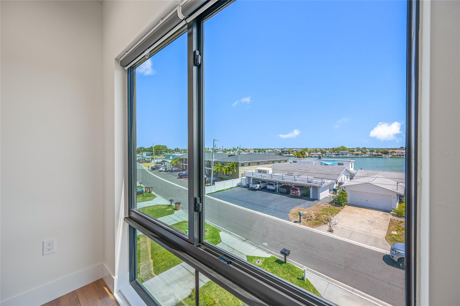 2200 BAY BLVD IRB CONDO - Residential