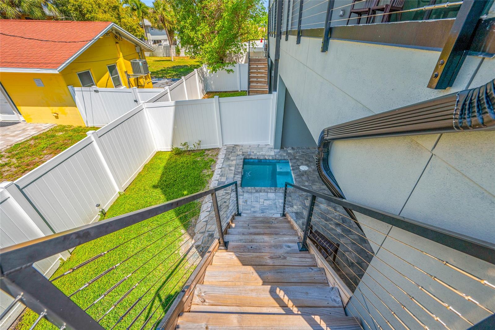 2200 BAY BLVD IRB CONDO - Residential