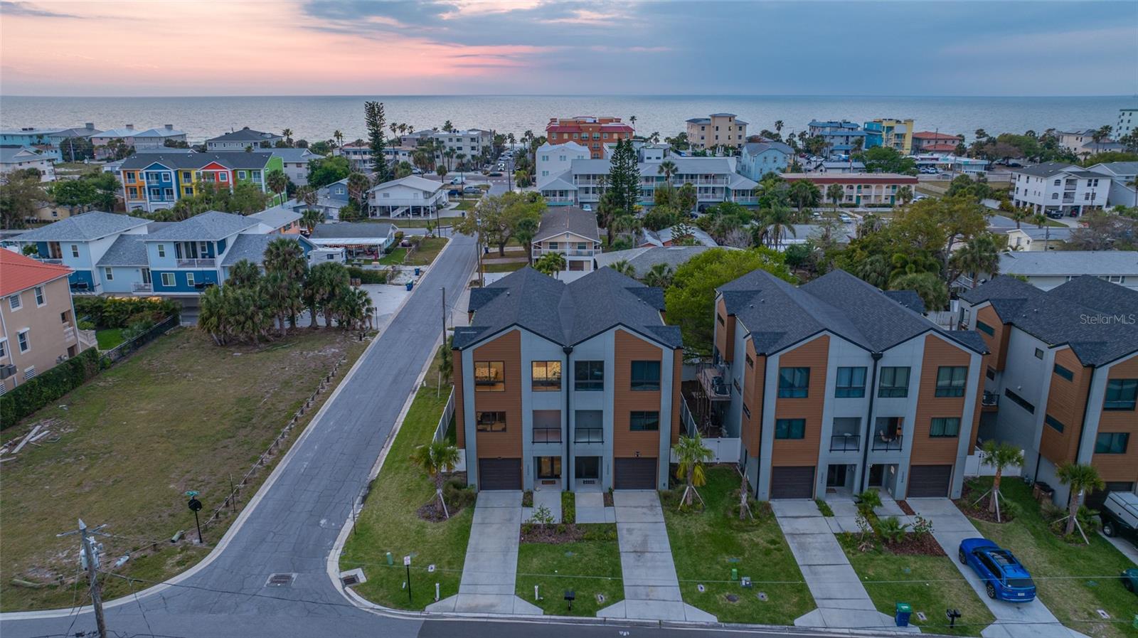 2200 BAY BLVD IRB CONDO - Residential