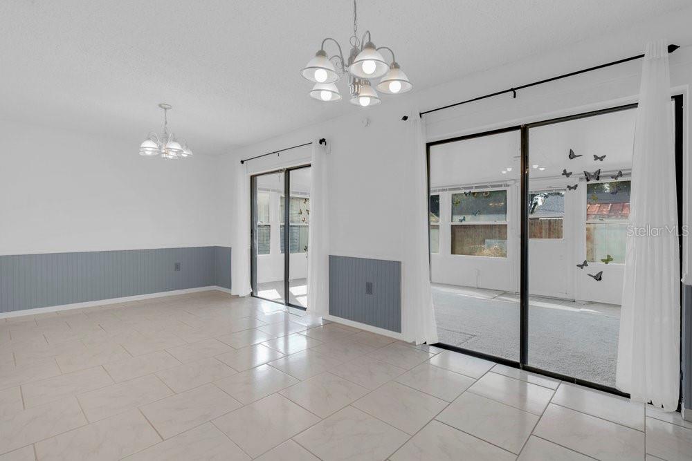 VALENCIA VILLAGE - Residential