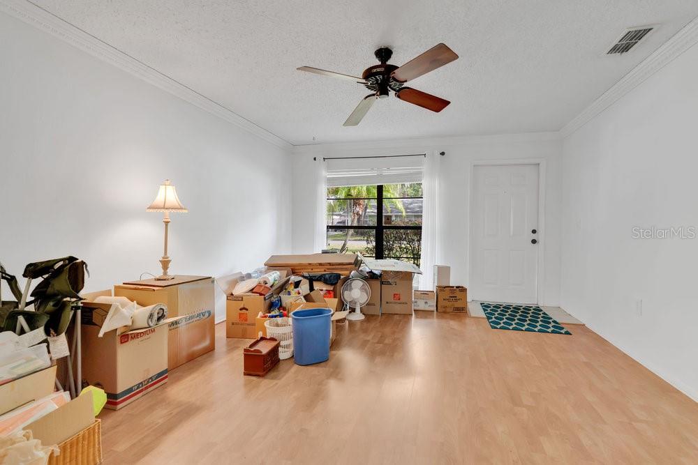 VALENCIA VILLAGE - Residential