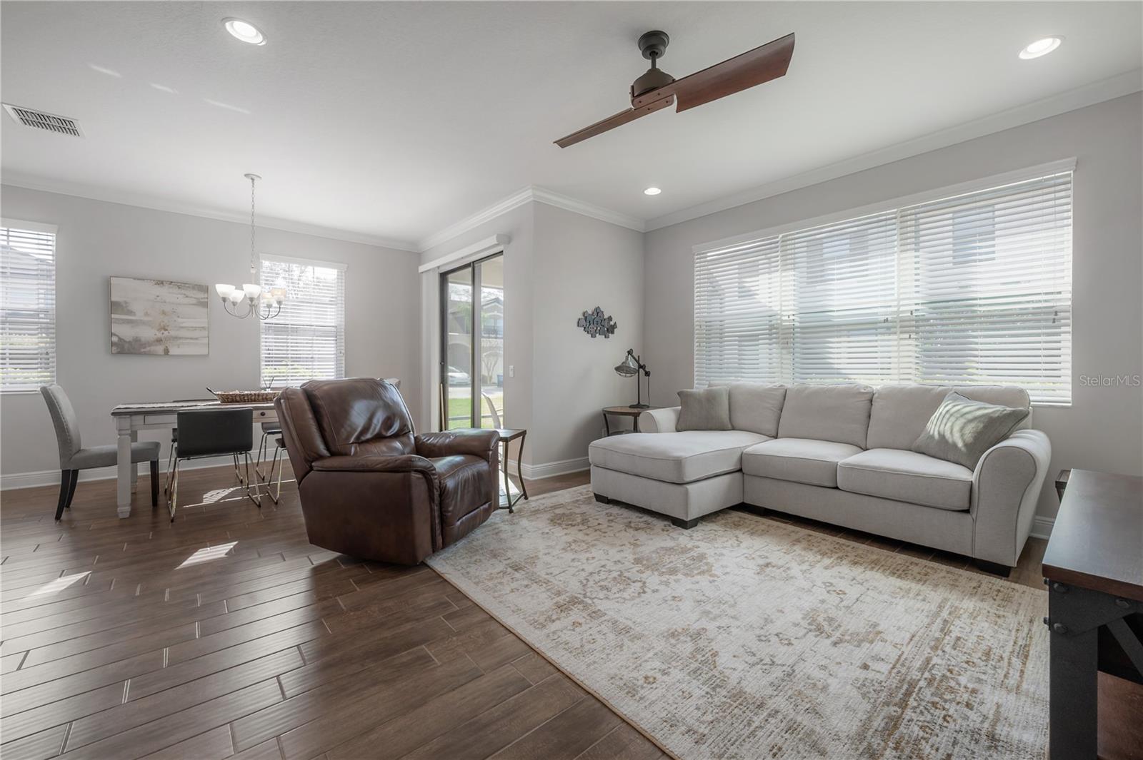 WEST LAKE TWNHMS PH 2 - Residential