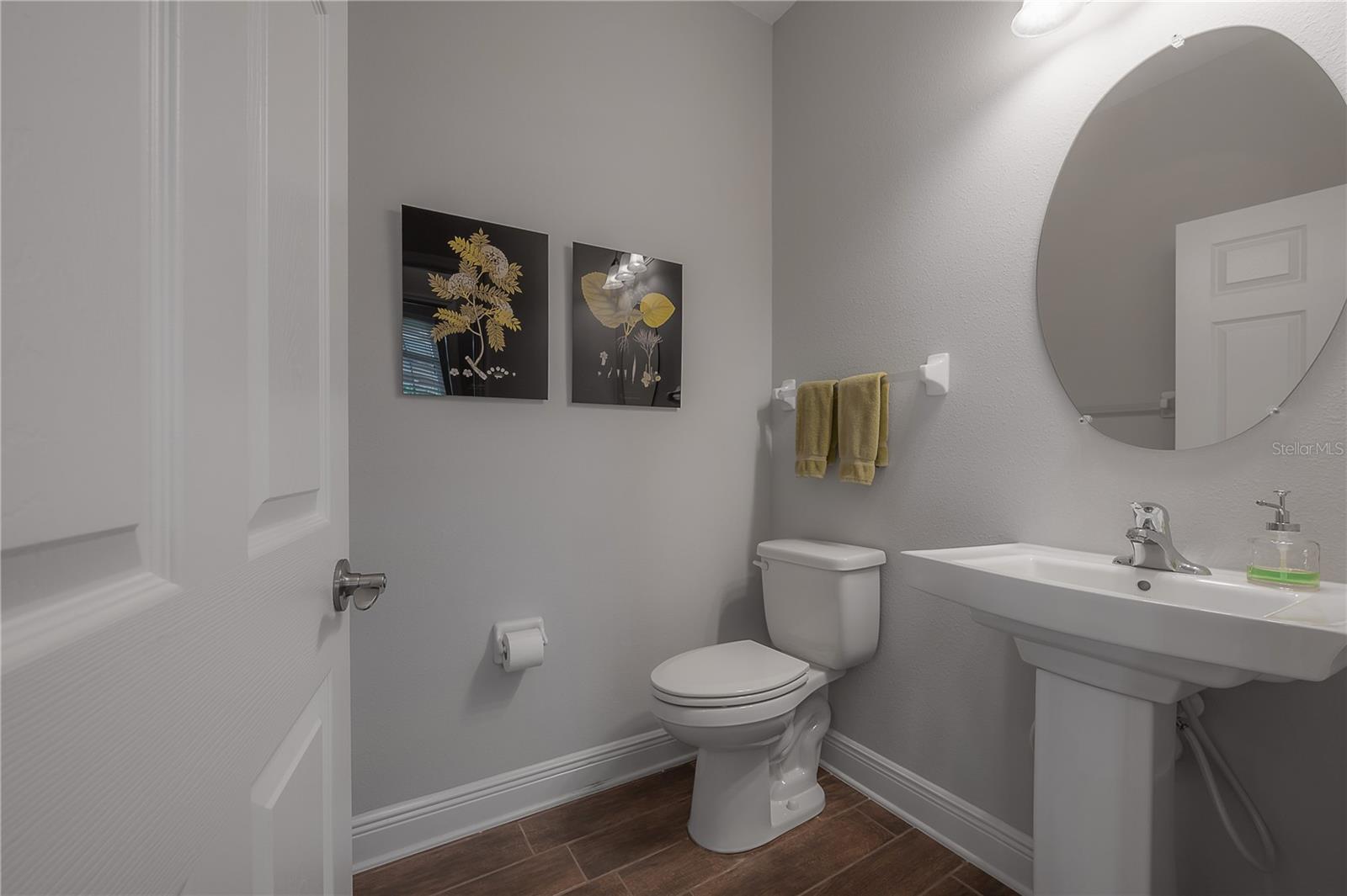 WEST LAKE TWNHMS PH 2 - Residential