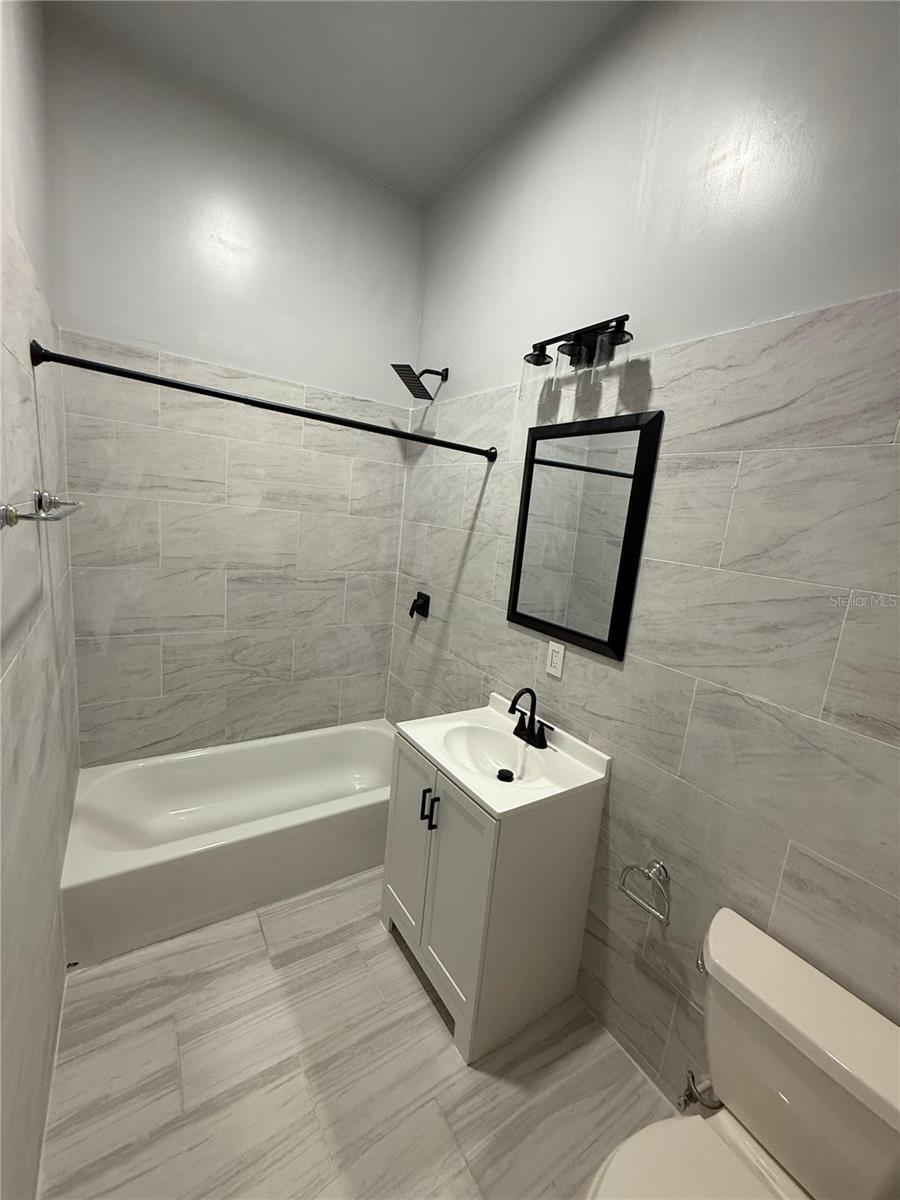 CANOE CREEK WOODS UNT 11 - Residential Lease