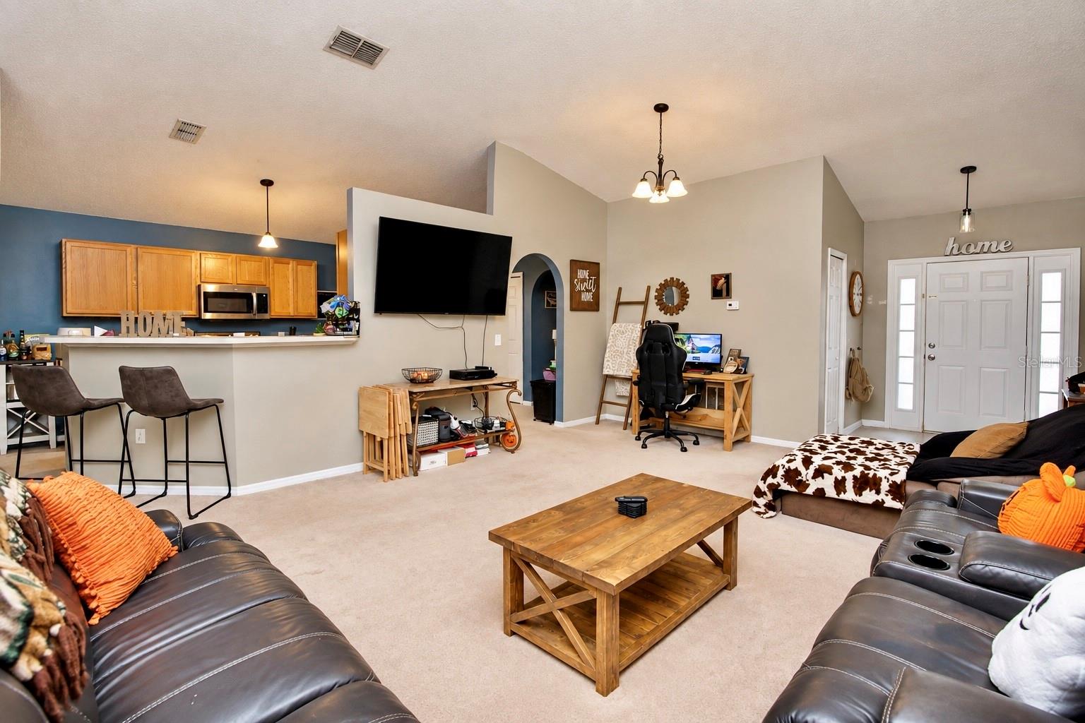 1620 CORNER MEADOW CIRCLE