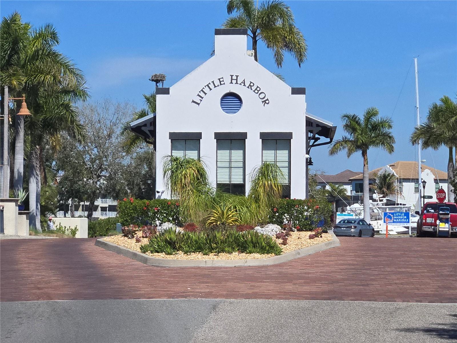 ISLAND RESORT AT MARINERS CLUB - Residential