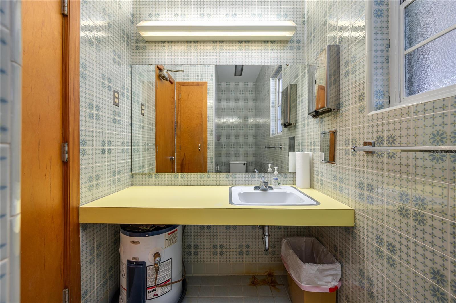 SUMMERLIN SCHOOL LANDS - Commercial Sale