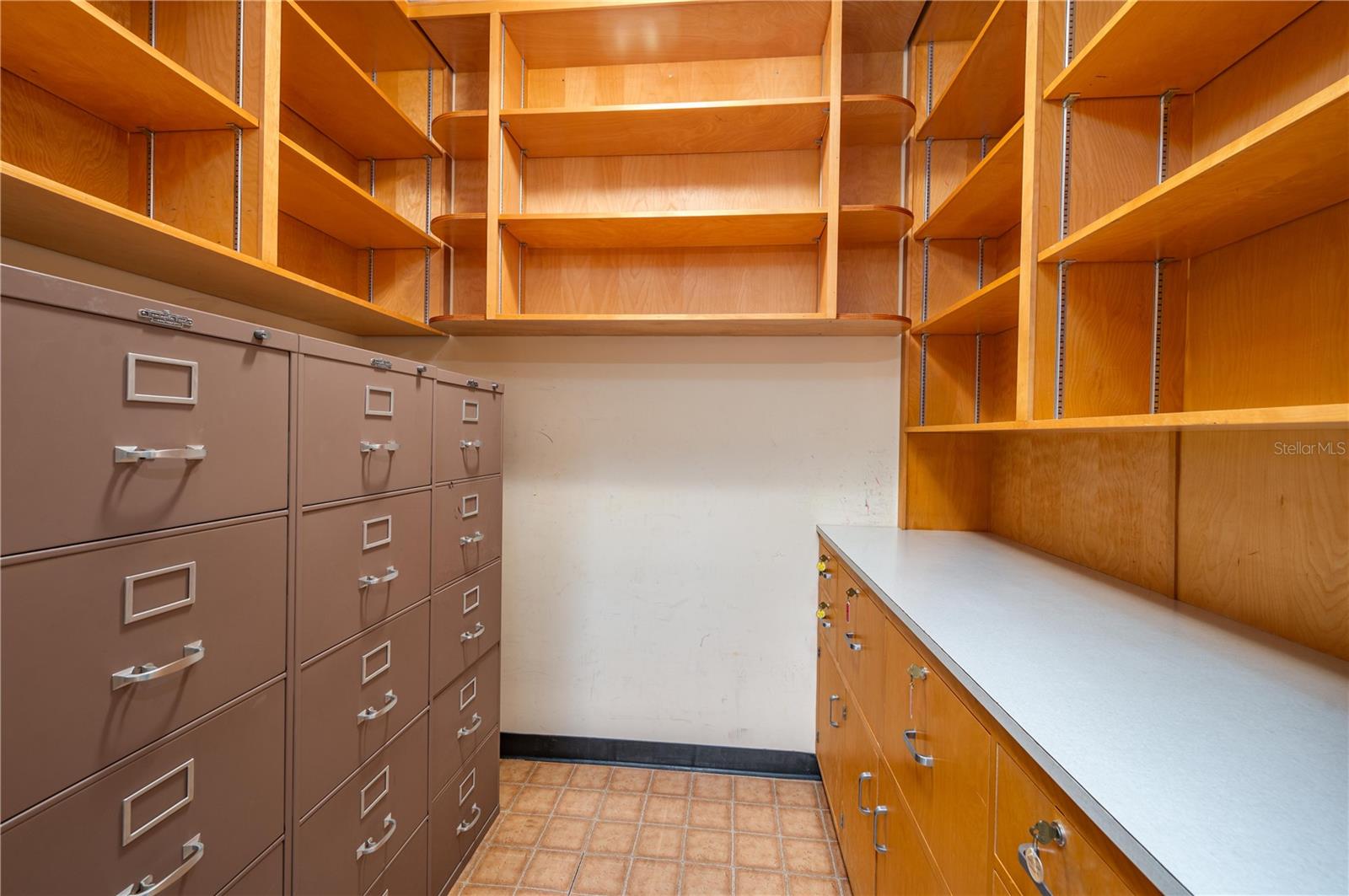 SUMMERLIN SCHOOL LANDS - Commercial Sale