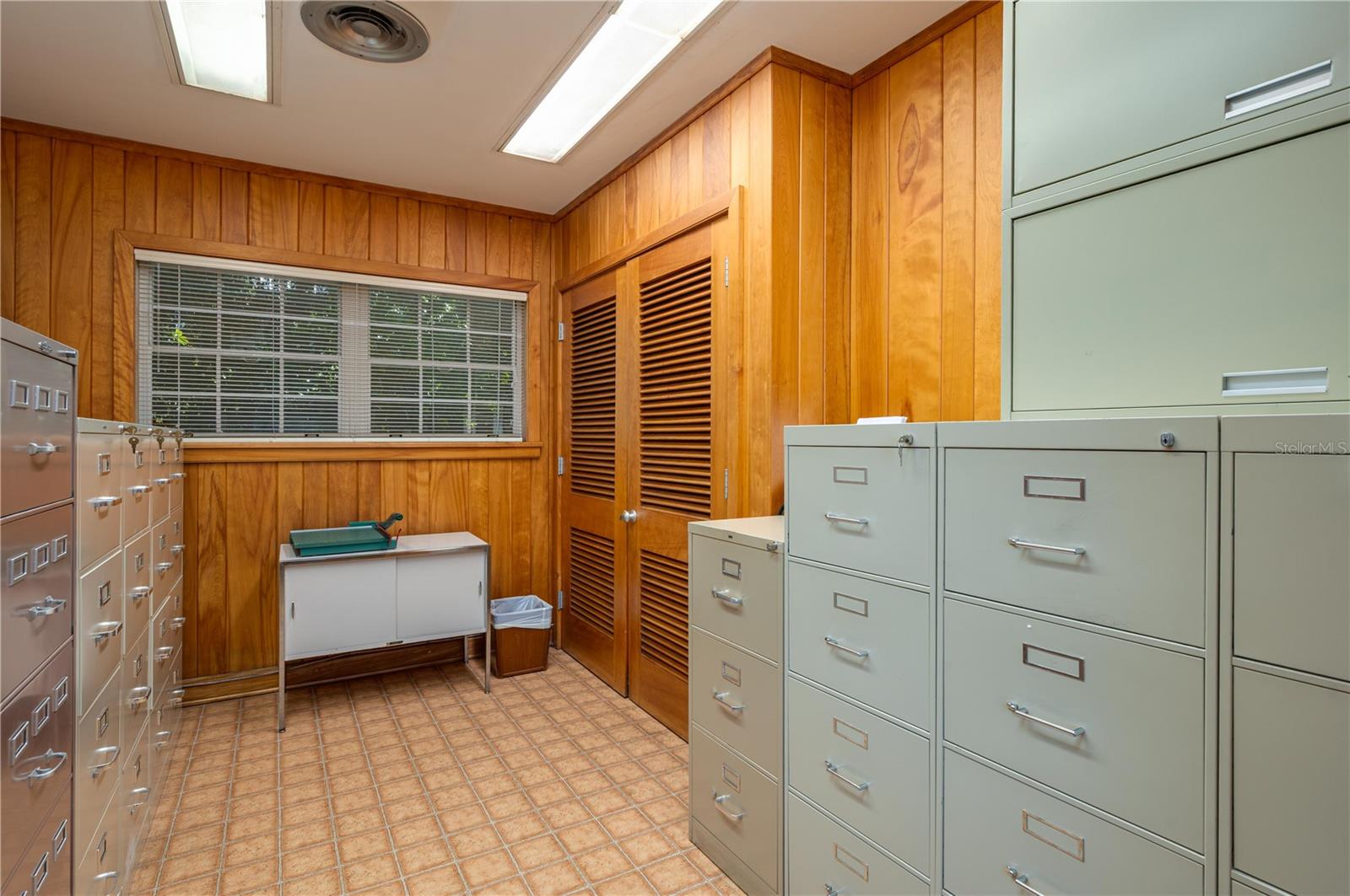 SUMMERLIN SCHOOL LANDS - Commercial Sale