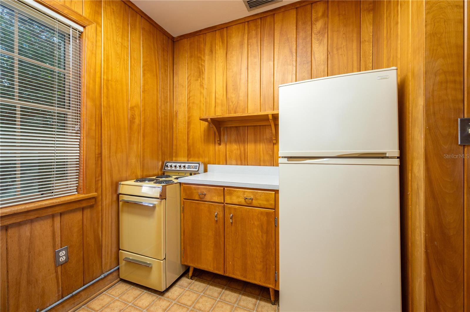 SUMMERLIN SCHOOL LANDS - Commercial Sale